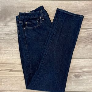 J Crew 770 Jean 30x32 Straight thru hip slim thru leg 98% cotton